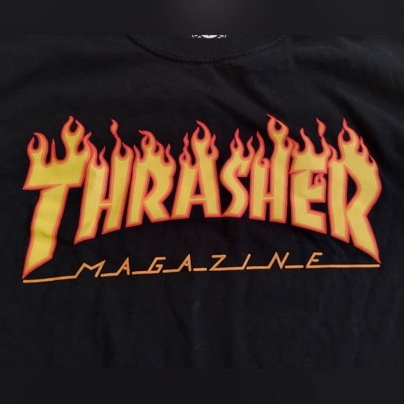 Thrasher Magazine classic flame font logo t-shirt size small - Picture 2 of 7